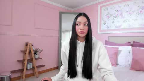 Barbara Noa  online show from December 16, 12:21 pm