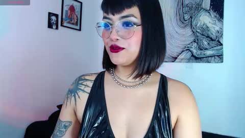Snapshot of barbaraaa_moon chatting on November 20, 7:35 pm Barbara Moon online show from November 20, 7:35 pm