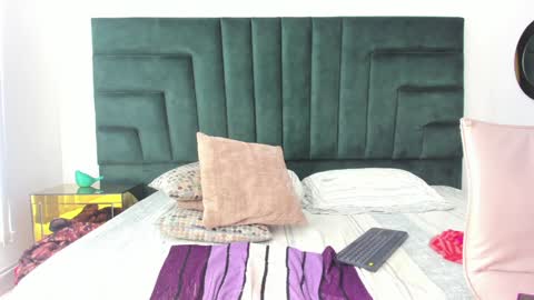 Barbara  online show from January 12, 3:03 pm