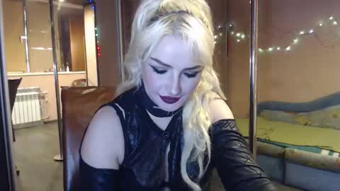 Snapshot of barbarissssska chatting on May 14, 3:19 pm Victoria online show from May 14, 3:19 pm