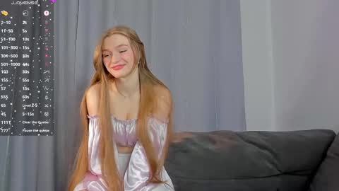 Snapshot of barbbiiedoll chatting on February 20, 10:04 pm Kendall online show from February 20, 10:04 pm