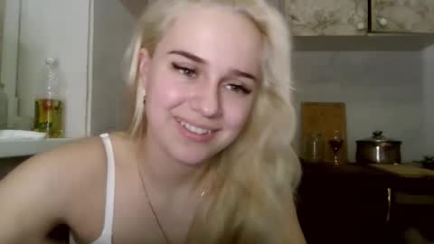 barbie___girl online show from January 17, 8:34 pm