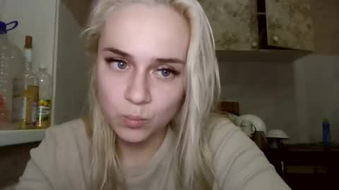 barbie___girl online show from March 2, 7:21 pm