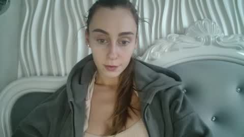Snapshot of barbie_giirls_ chatting on April 28, 4:45 pm Kate online show from April 28, 4:45 pm
