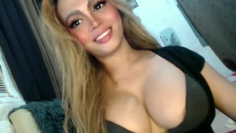 Snapshot of barbie_ivana chatting on December 25, 11:54 am barbei online show from December 25, 11:54 am