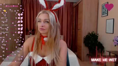 Snapshot of barbie_kiss1 chatting on December 24, 1:27 am barbie online show from December 24, 1:27 am