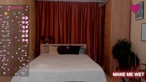 Snapshot of barbie_kiss1 chatting on January 3, 2:43 am barbie online show from January 3, 2:43 am