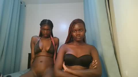 queen online show from December 2, 11:00 pm