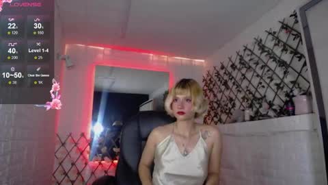 Snapshot of barbieambarx chatting on May 29, 6:17 pm Barbie online show from May 29, 6:17 pm