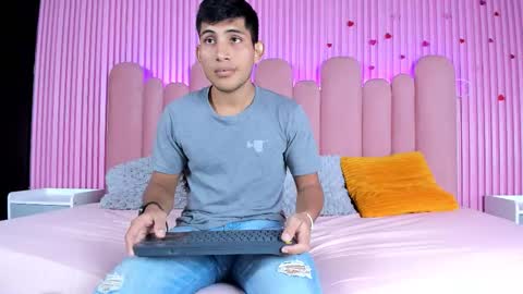 barbieandandru online show from October 18, 9:04 pm