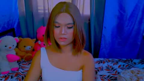 Snapshot of barbieee_hot chatting on May 27, 1:57 am Barbie online show from May 27, 1:57 am
