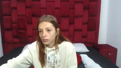 Snapshot of barby_jones25 chatting on April 28, 12:32 pm Barby online show from April 28, 12:32 pm