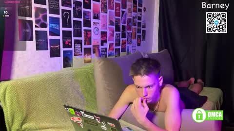 Fansly  Barney  and Kevin T  online show from September 18, 3:25 pm