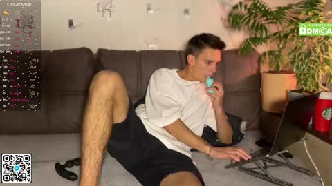 Fansly  Barney  and Kevin T  online show from September 20, 8:21 pm