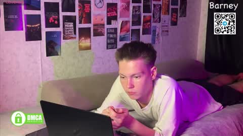 Fansly  Barney  and Kevin T  online show from September 24, 6:11 pm