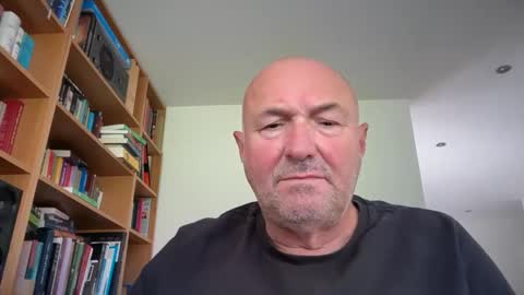 Snapshot of bartvel chatting on April 29, 9:24 am bartvel online show from April 29, 9:24 am