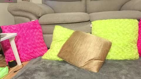 PukiPuki online show from April 9, 1:49 am