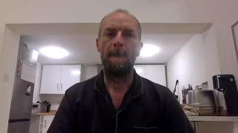 Snapshot of basiccamguy chatting on July 29, 1:37 am basiccamguy online show from July 29, 1:37 am