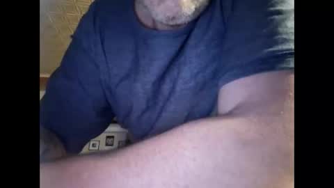 Snapshot of basketballfan65 chatting on April 28, 8:52 am basketballfan65 online show from April 28, 8:52 am