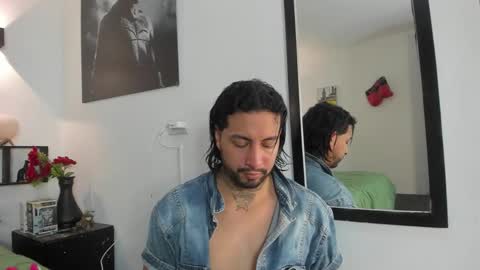 bastian_jones1 online show from February 14, 8:22 am