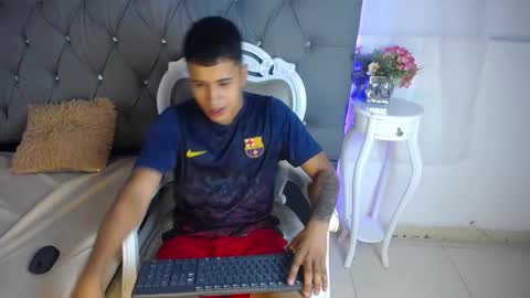Snapshot of bastian_jonnes chatting on October 3, 12:24 pm Bastian online show from October 3, 12:24 pm