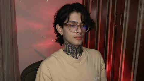 Snapshot of bastiel_ chatting on May 24, 2:05 am Bastiel online show from May 24, 2:05 am