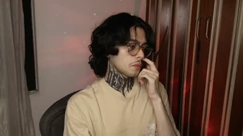 Snapshot of bastiel_ chatting on July 3, 2:40 am Bastiel online show from July 3, 2:40 am