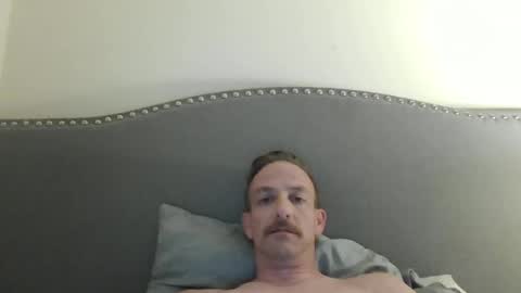 babtboy2121 online show from April 22, 1:41 am