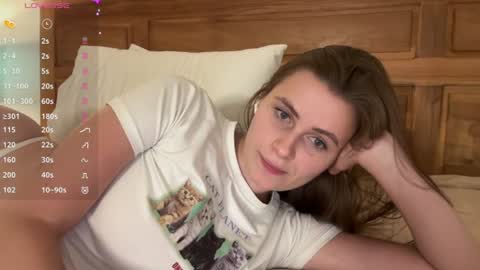 Snapshot of batewithkate chatting on June 26, 6:12 pm Katrin online show from June 26, 6:12 pm