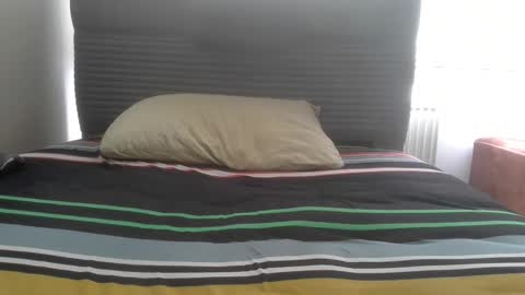 bathoneacock online show from April 16, 10:38 am