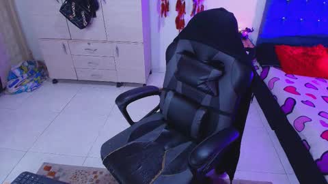    online show from October 26, 12:27 am