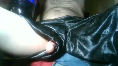Snapshot of batmannrobin1313 chatting on March 13, 7:37 am archangel online show from March 13, 7:37 am