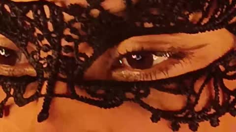 Snapshot of batmansfavoritewife chatting on March 29, 5:40 am Your always sexy Harley online show from March 29, 5:40 am