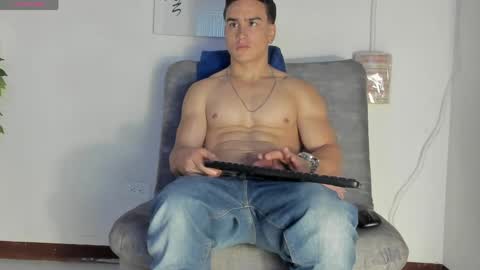 Snapshot of battista_turner chatting on May 18, 10:26 pm battista online show from May 18, 10:26 pm