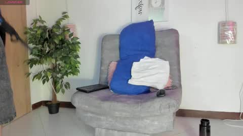 Snapshot of battista_turner chatting on May 19, 7:53 pm battista online show from May 19, 7:53 pm