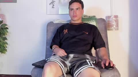 Snapshot of battista_turner chatting on May 26, 6:26 pm battista online show from May 26, 6:26 pm