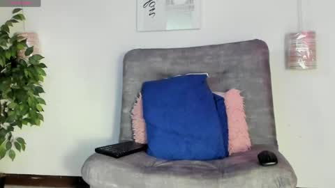 Snapshot of battista_turner chatting on May 27, 8:06 pm battista online show from May 27, 8:06 pm