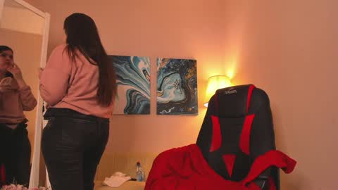 battymoll online show from December 11, 3:37 pm