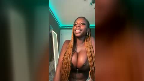 Snapshot of baylee_nicole18 chatting on June 14, 2:35 am baylee_nicole18 online show from June 14, 2:35 am