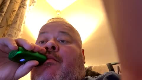 bazza2211 online show from April 17, 12:24 am