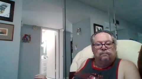 Snapshot of bbb1952 chatting on July 8, 1:04 pm Single Grandpa in Florida. Love to C2C and have Fun Privately online show from July 8, 1:04 pm