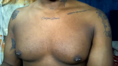 Snapshot of bbc_muscular chatting on February 19, 3:38 pm camilo online show from February 19, 3:38 pm