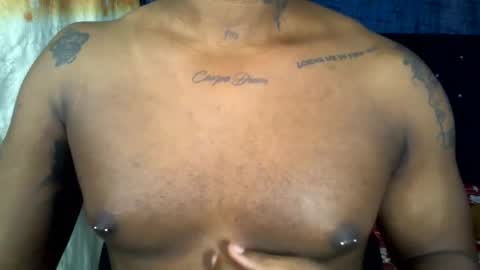 Snapshot of bbc_muscular chatting on February 22, 10:40 am camilo online show from February 22, 10:40 am