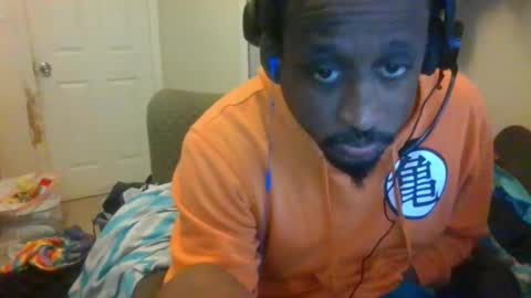 Snapshot of bbc_rocker chatting on December 6, 6:17 pm rocker n queen online show from December 6, 6:17 pm