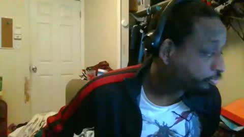 Snapshot of bbc_rocker chatting on January 28, 8:36 pm rocker n queen online show from January 28, 8:36 pm