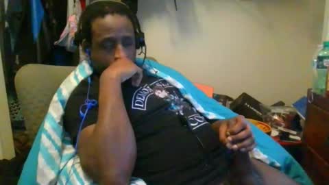 Snapshot of bbc_rocker chatting on February 16, 6:43 pm rocker n queen online show from February 16, 6:43 pm