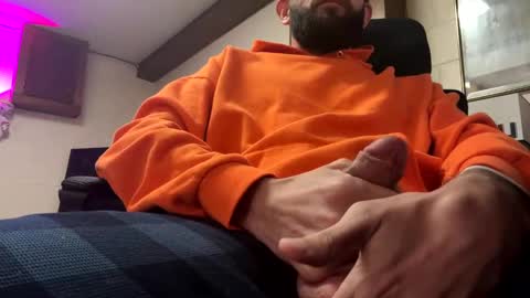 Snapshot of bbcjames777 chatting on January 8, 9:53 am bbcjames777 online show from January 8, 9:53 am