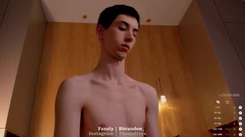 Snapshot of bbrandon_ chatting on March 7, 4:13 am Brandon online show from March 7, 4:13 am