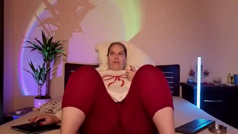 Snapshot of bbw_goddes chatting on February 24, 7:39 am Love online show from February 24, 7:39 am