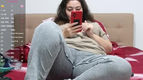 Emma online show from November 9, 6:28 pm